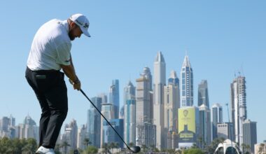 Lowry off to strong start, McIlroy struggles in Dubai