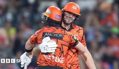 Matthew Breetzke of Sunrisers Eastern Cape and James Coles of Sunrisers Eastern Cape during the qualifier 2 match of the Betway SA20 season 4 between Sunrisers Eastern Cape (SEC) and Paarl Royals (PR) held at the Wanderers Cricket Stadium