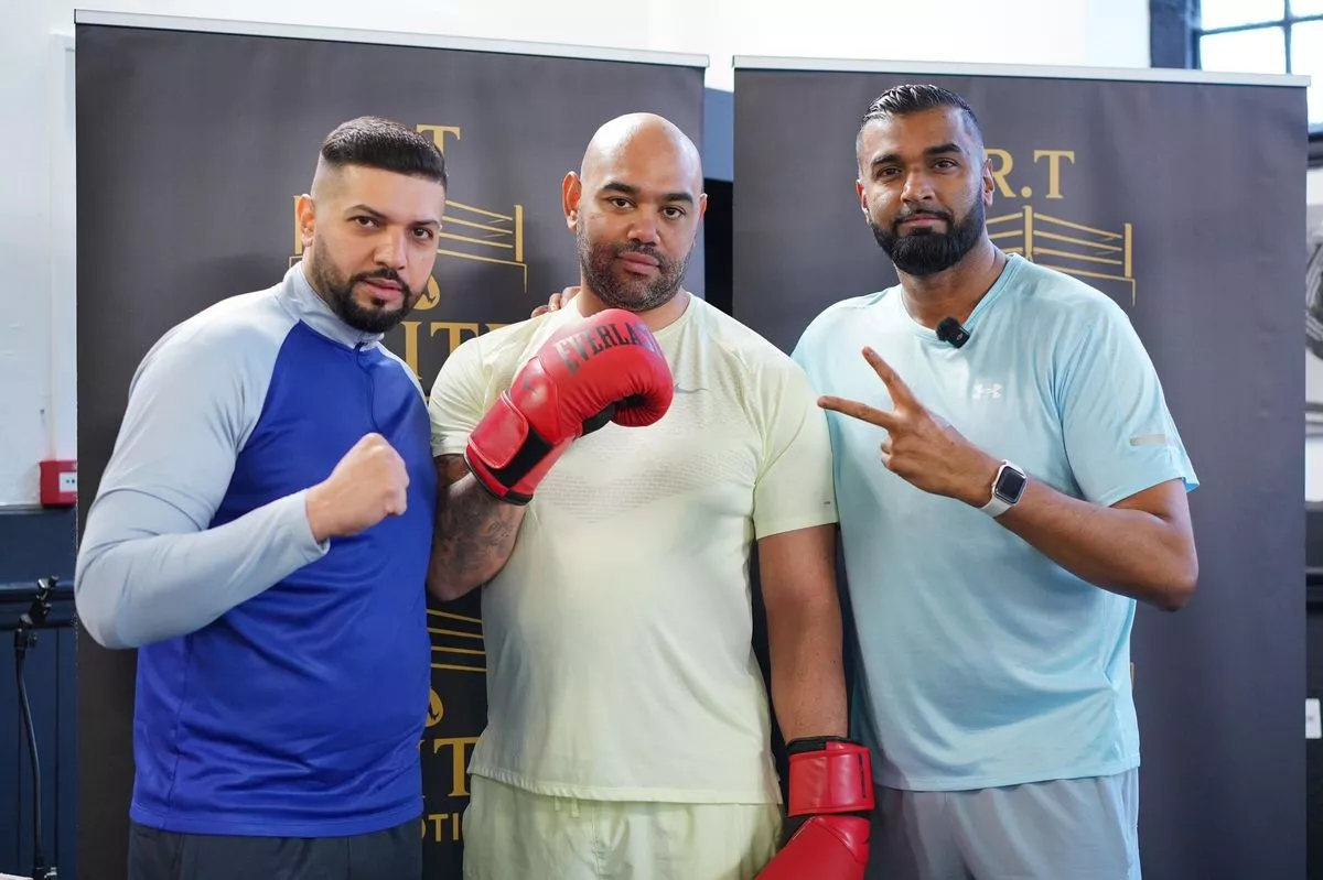 Raz Parnez, and his brother Shehbaz, with competing boxer Leonard
