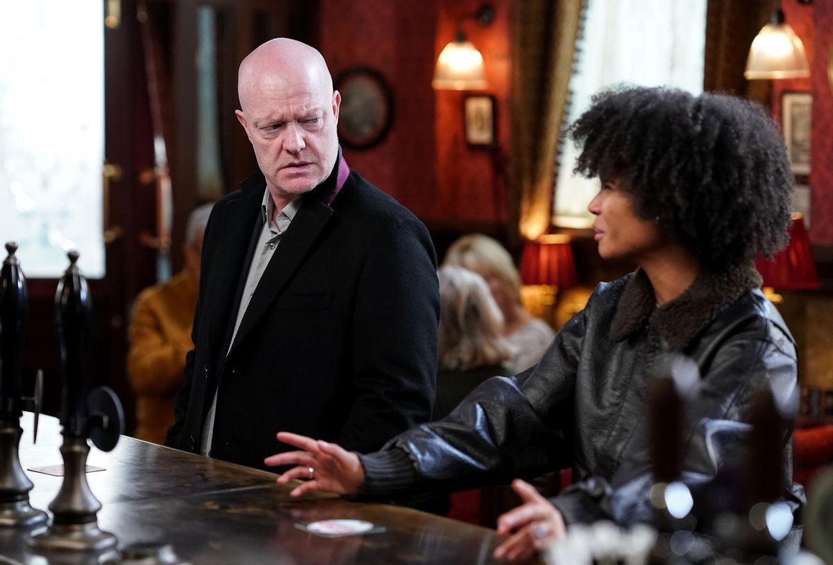 Jasmine was threatened by Max, who said he would tell Oscar about her secrets