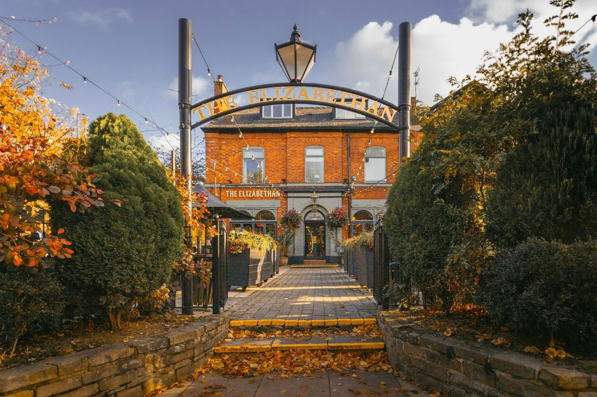The Elizabethan pub in Heaton Moor is our Pub of the Week