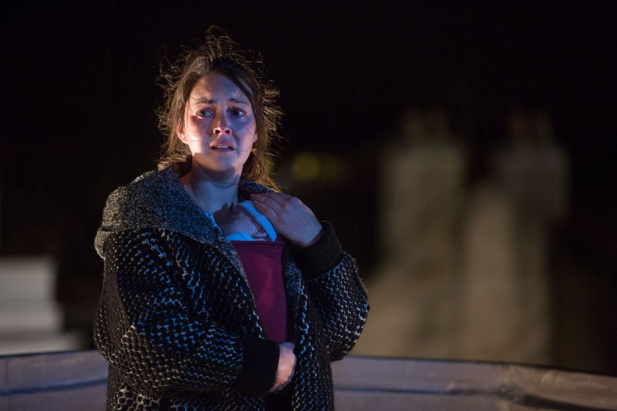 Her behaviour mirror Stacey's when she went through postpartum psychosis