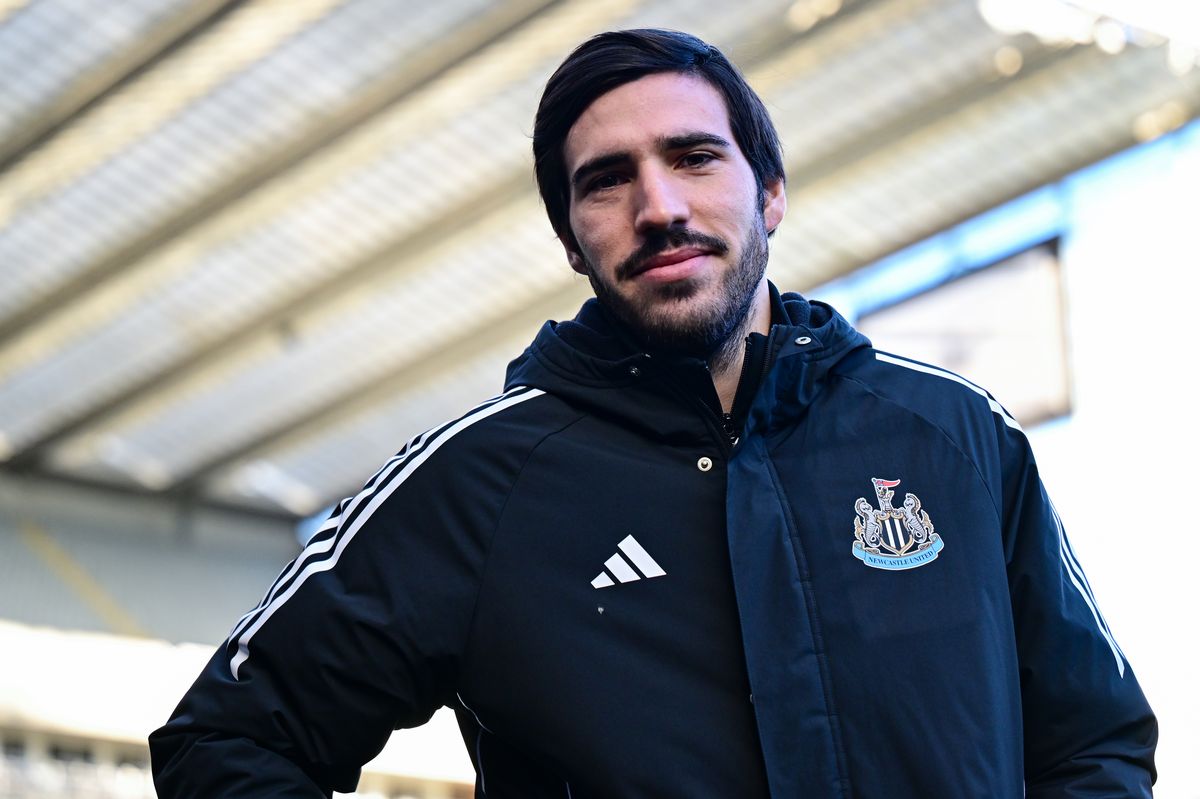 Newcastle United star Sandro Tonali has been linked with a return to Italy.