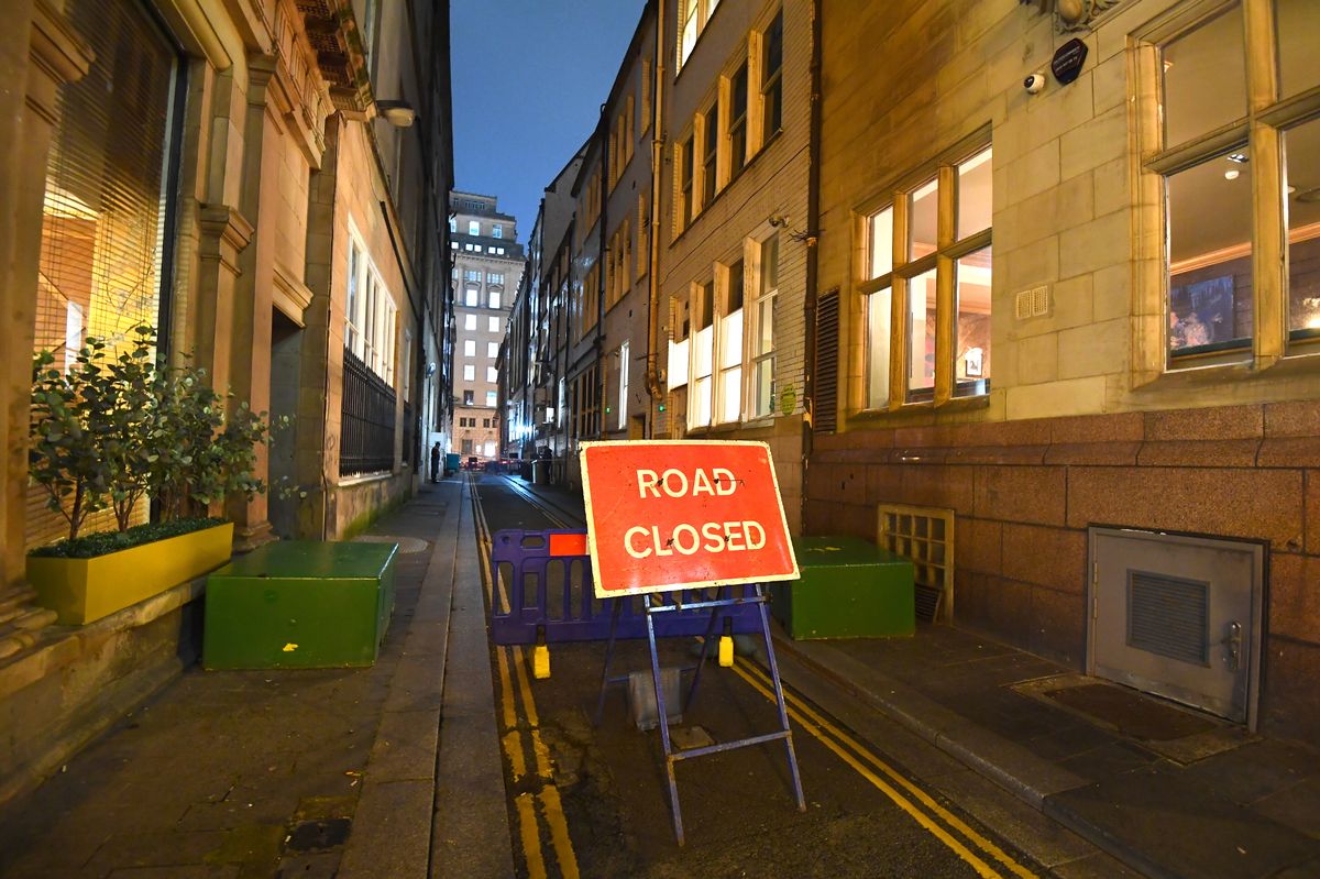 Lower Castle Street closed off due to an unsafe building