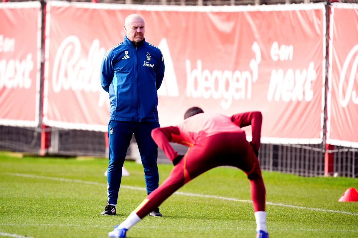 Nottingham Forest head coach Sean Dyche oversees training