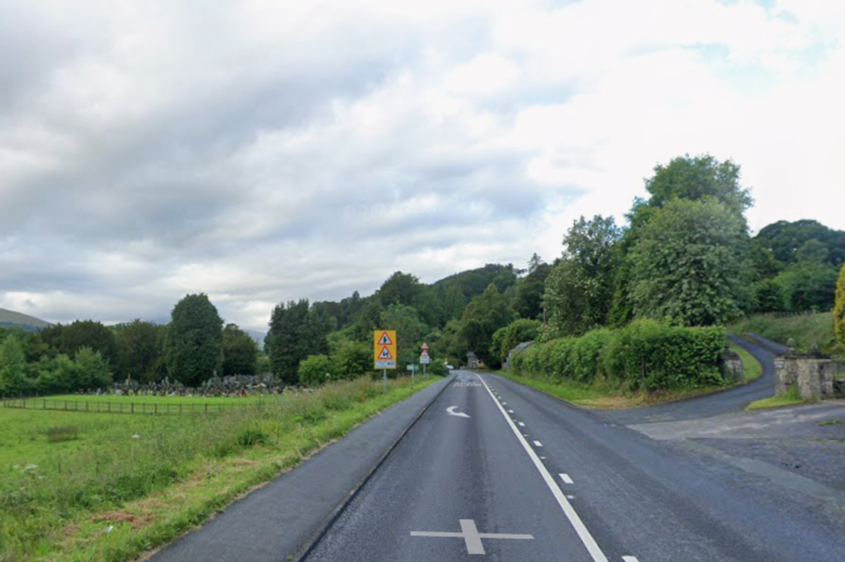 The A494 at Llanycil