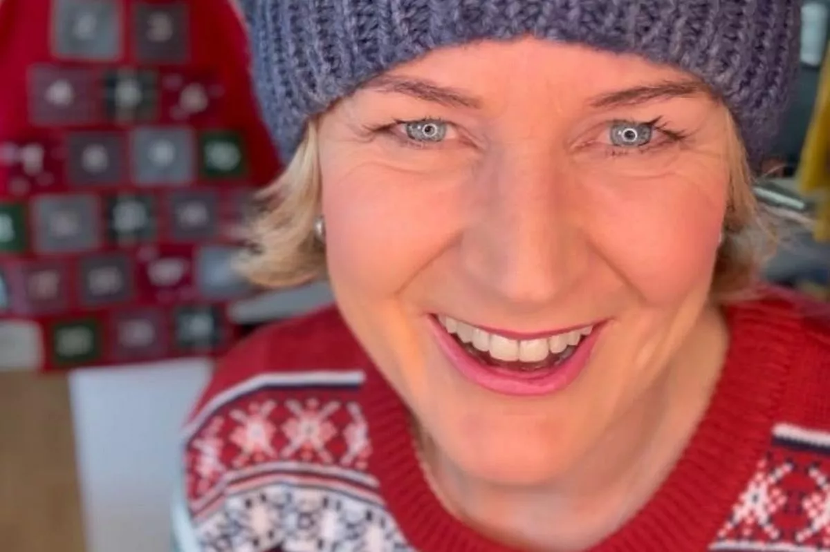 Story from Jam Press (Firework Eye Loss)

Pictured: Andrea Plewig before her accident.

TV presenter loses eye in fireworks accident

A TV presenter has lost an eye in a fireworks accident.

Andrea Plewig was rushed to hospital, but doctors could not save her left eye.

She is now calling for ban on private-use fireworks.

The 55-year-old suffered the horrifying accident while ringing in the new year at home with loved ones.

The former Astro TV presenter said she prepared the rockets in the ground while entertaining guests at her home near Berlin, Germany.

She explained: I unpacked the fireworks, prepared the fuses, and I had a flashlight with me.

The children were always at a safe distance.

The presenter said a rocket unexpectedly flew into her eye and she collapsed on the ground.

Andrea, who has undergone gruelling chemotherapy for breast cancer recently, was taken to hospital by ambulance, as reported by What's The Jam.

She now supports the No To Fireworks campaign and is calling for stricter rules on private-use pyrotechnics.

Andrea said shed like to see an outright ban.
She called the products dangerous and said they often come with unforeseen consequences, not just for us humans, but also for nature, for animals.

Andrea has the support of close friend and fellow TV presenter Vera Int-Veen, 58.

Vera said: When I heard about Andreas terrible accident, I was deeply shocked and just went into autopilot.

Not only my partner and I, but our entire circle of friends are there for Andrea.

We all accompanied her through her cancer diagnosis over the past year and a half, and we are going through this difficult time together now.

Andrea recently received the all-clear after a breast cancer diagnosis 18 months ago, followed by lengthy chemotherapy treatment.
She is now considered cancer-free, but still needs to have surgery.

ENDS

EDITOR'S NOTE: Video Usage Licence: (SOCIAL AND LOCAL MEDIA) We have obtained this material from a verified account on social media platforms and it has been widely used in local news media on a similar report without problems.

Video Usage Restrictions: Jam Press accepts all responsibility for use on news media portals only, usage on social media platforms like Facebook and YouTube is not guaranteed.