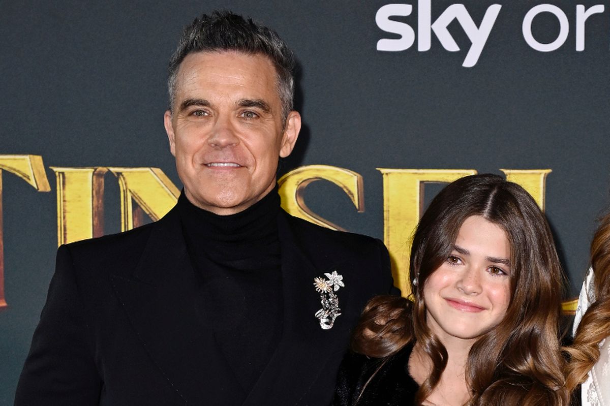 Robbie Williams shares heartbreaking text from daughter, 13, as she fears future