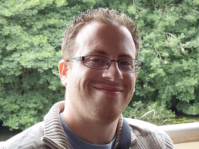 Within a few months, Ian had around 30 regular gardening customers and felt financially secure enough to ditch the day job and leave his corporate life for good. In the latest tax year, he earned £37,500