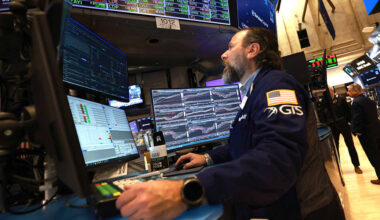 How the stock market may react to the December jobs report: JPMorgan traders