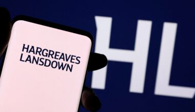 Hargreaves Lansdown overhauls Isa and pension fees