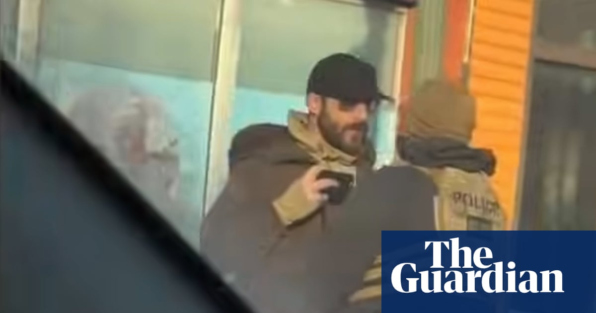 Video contradicts Trump’s claim man killed in Minneapolis was a ‘gunman’ | Minneapolis