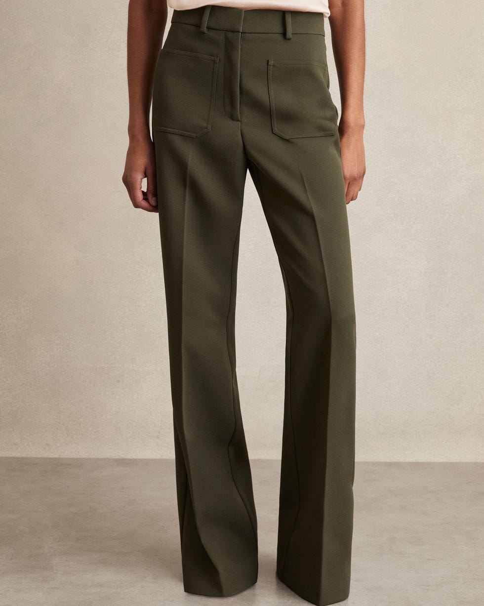 Priya Twill Patch-Pocket Flared Trousers in Green