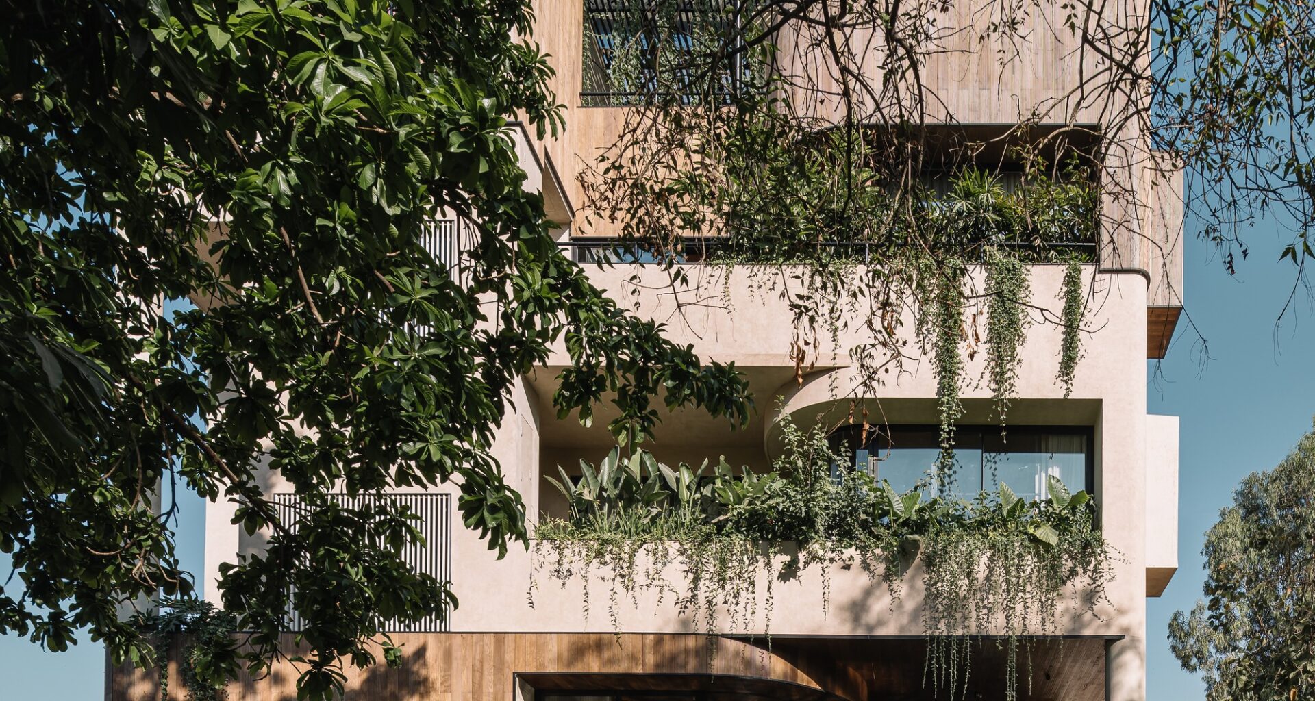 Villa 1374 / The Purple Ink Studio