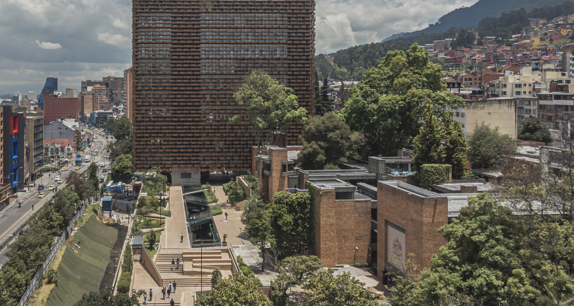 Faculty of Sciences - Pontifical Xavierian University / taller de arquitectura de bogotá