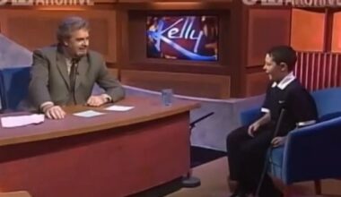 Rory McIlroy: TV presenter Gerry Kelly among those questioning knighthood omission