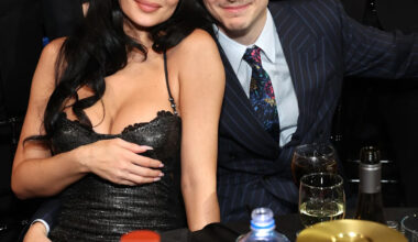 Timothée Chalamet tells Kylie Jenner 'I love you' from awards podium