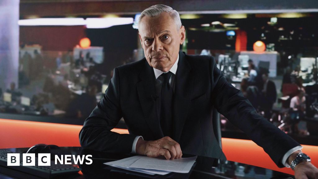 Former BBC presenter Huw Edwards to be played by Martin Clunes in new drama
