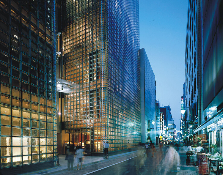 Revisiting 2025: 20 Classic Projects and Defining Stories in Architecture - Image 4 of 23