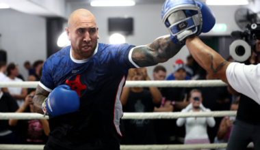 6ft 7in retired rugby star set for heavyweight boxing debut