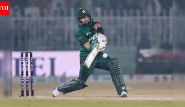 'We ask for forgiveness': Ex-Pakistan players left embarrassed by Sahibzada Farhan's choice - Watch | Cricket News