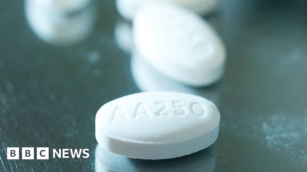 Prostate drug, abiraterone, to be offered to thousands in England