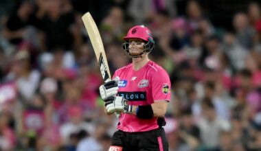 Steve Smith Denies Single To Babar Azam Before Hammering BBL-Record 32-Run Over | Cricket News Today