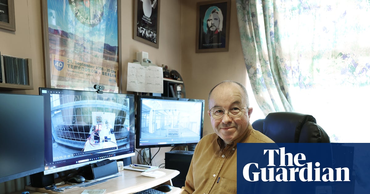 Inventor says robo-vaccination machine could be used to combat bovine TB | Wildlife