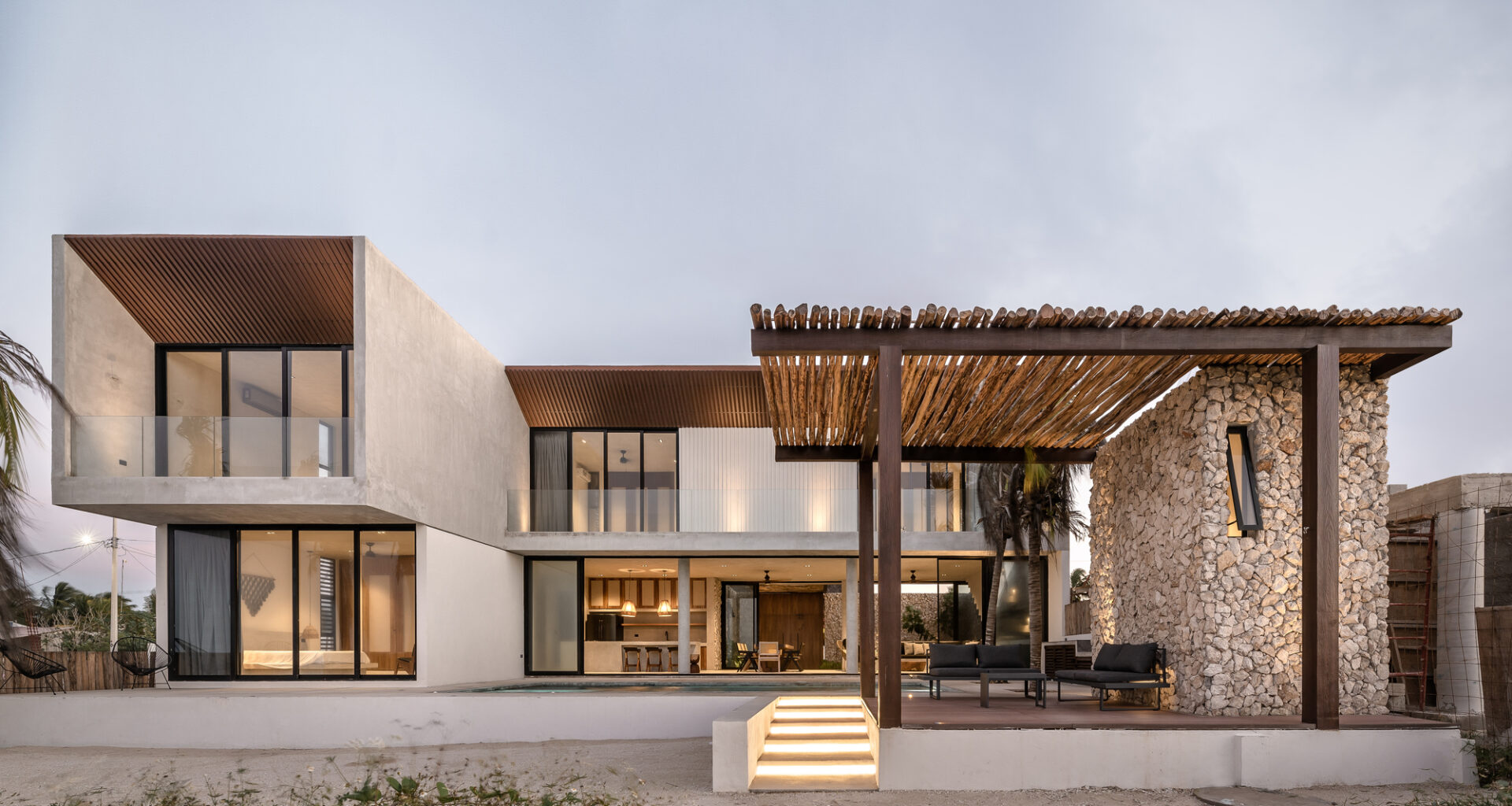 Tunich House / Ápiron | ArchDaily