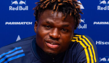 Leonard Ngenge joins Leeds United