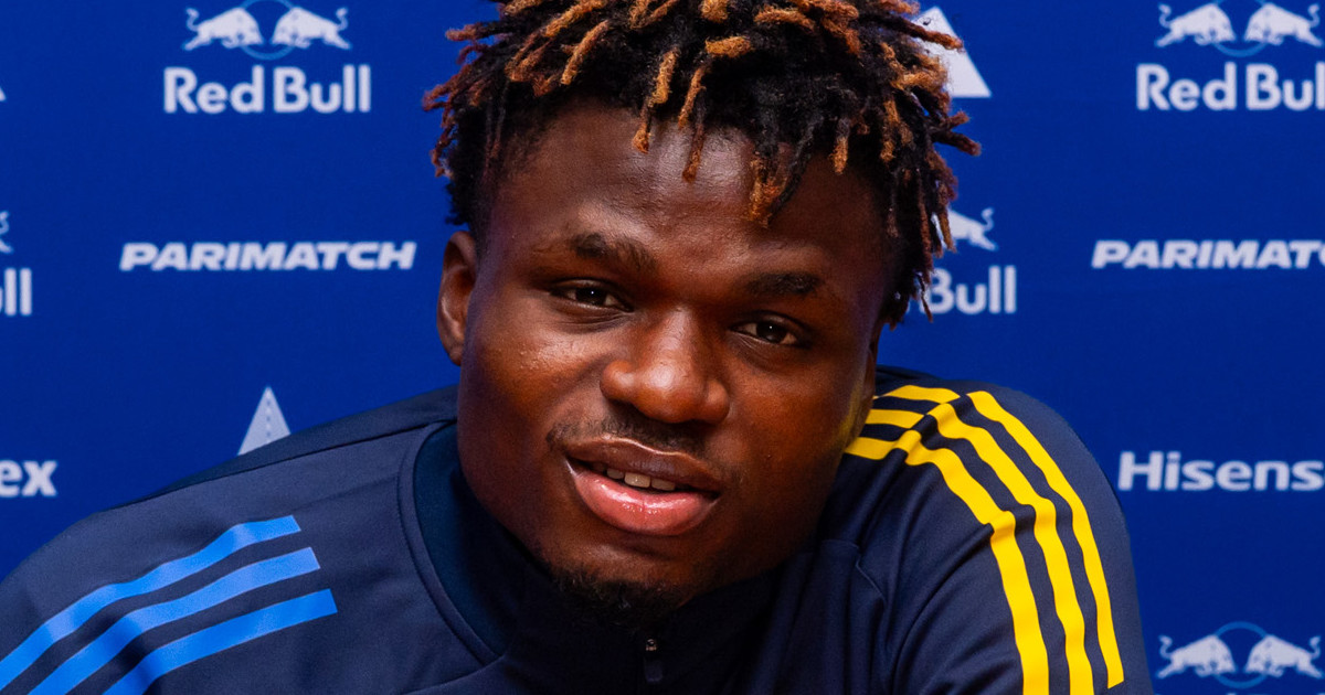 Leonard Ngenge joins Leeds United