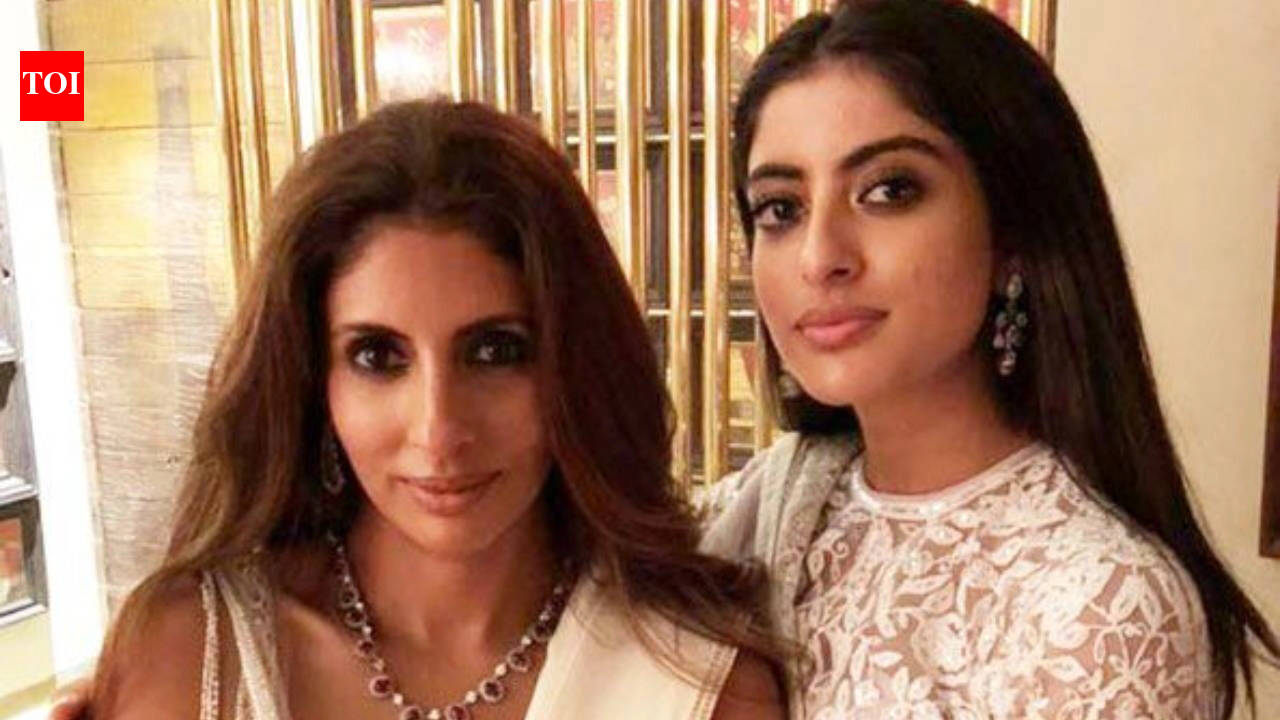 When an angry Shweta Bachchan removed Navya Naveli Nanda’s belly piercing, says she’s tougher on her daughter than son Agastya Nanda | Hindi Movie News