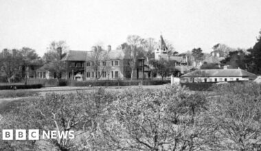 A mental health hospital's 200 years of care in Oxford