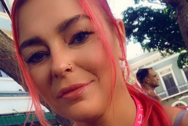 Sabrina Devlin: NI woman faced 70-day wait to begin treatment for breast cancer