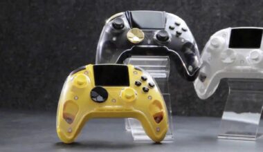 Anbernic's New Controller Has A Built-In HD Screen, Capacitive Sticks And (Gulp) A Heart Rate Alarm