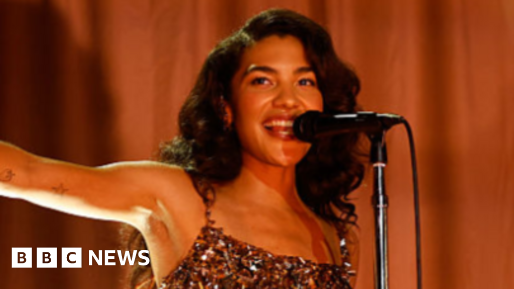 Olivia Dean receives surprise Elton John call on Pembrokeshire camping trip