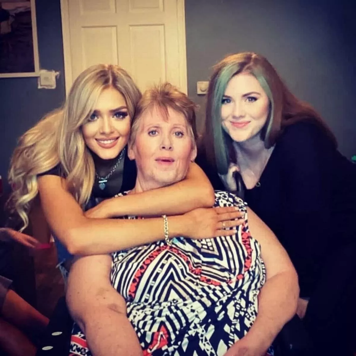 Carly with her mum and sister