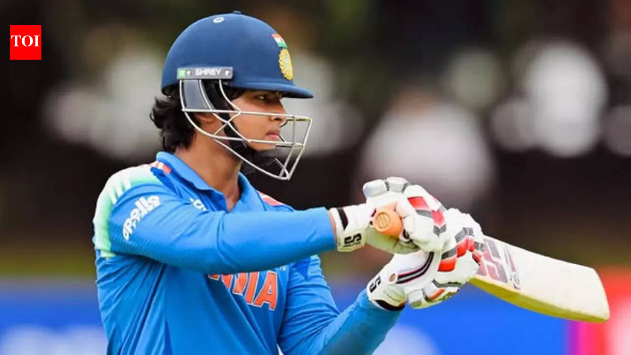 'You are like Yuvraj Singh': Vaibhav Sooryavanshi's priceless reaction to kid fan goes viral - WATCH | Cricket News