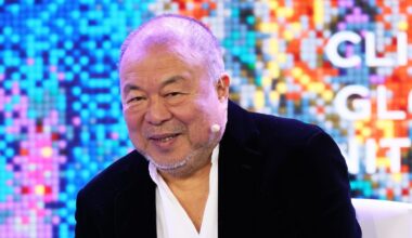 Dissident artist Ai Weiwei returns to China after 10 years in exile