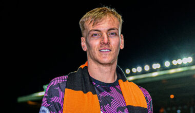 UNITED ADD TO GOALKEEPING OPTIONS WITH ASHLEY MAYNARD-BREWER CAPTURE