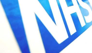 NHS discharges thousands over Christmas week despite strikes