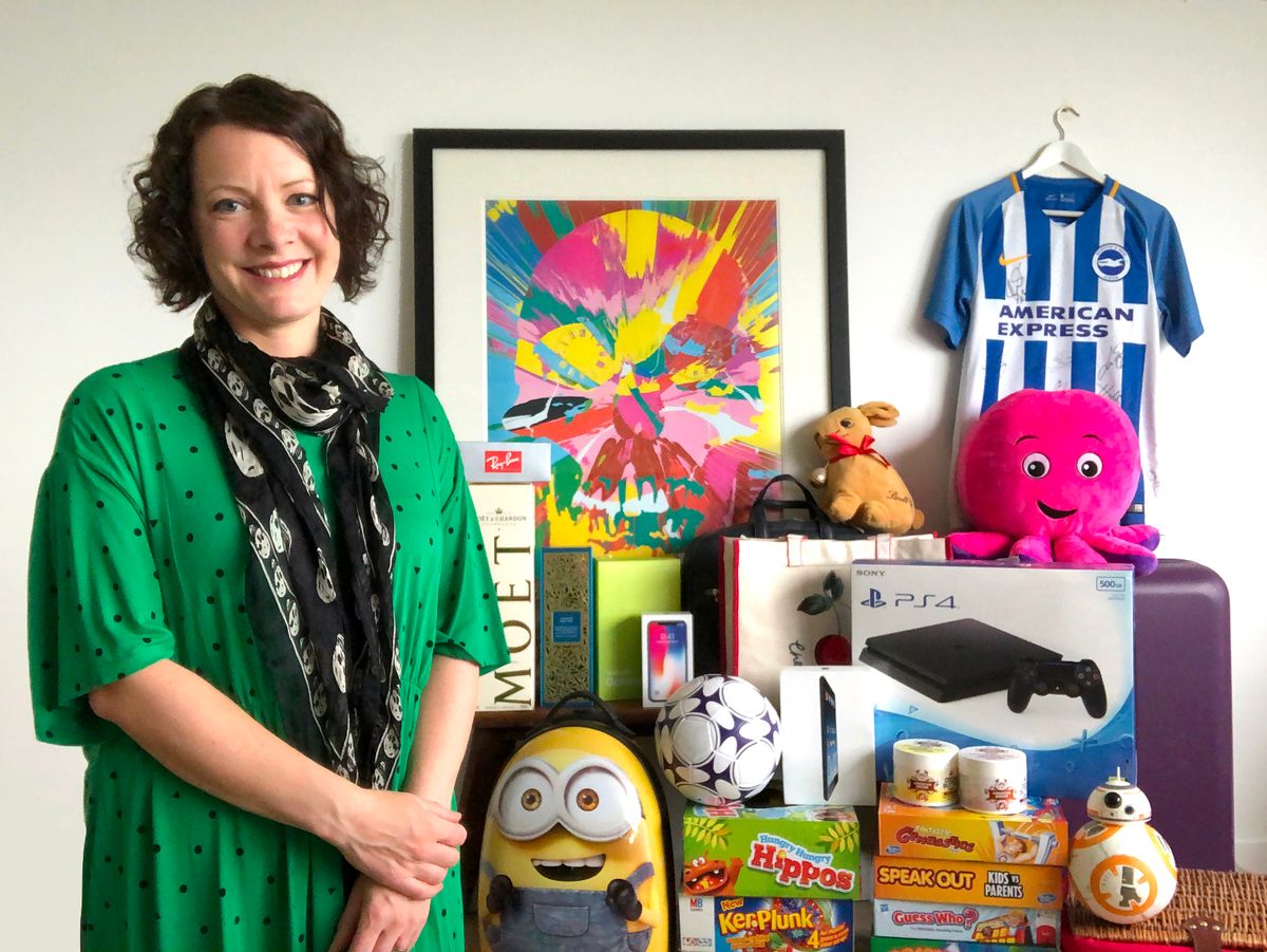 Di Coke with her prizes 2019