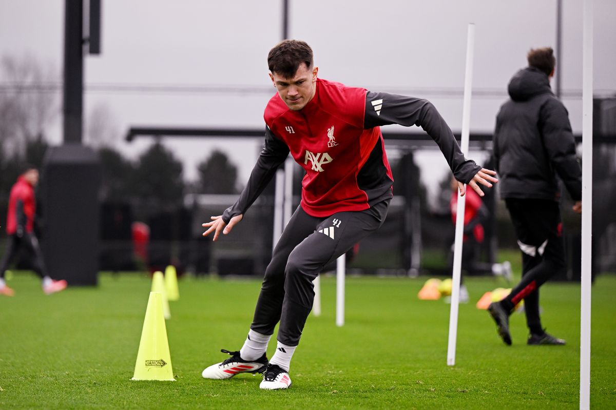 KIRKBY, ENGLAND - DECEMBER 23: (THE SUN OUT, THE SUN ON SUNDAY OUT) Calvin Ramsay of Liverpool during a training session at AXA Training Centre on December 23, 2025 in Kirkby, England. (Photo by Andrew Powell/Liverpool FC via Getty Images)