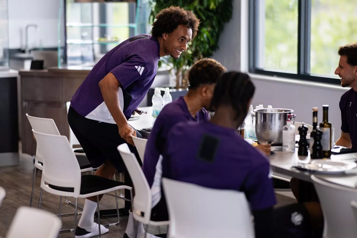Joshua Zirkzee of Manchester United arrives for pre-season training at Carrington Training Ground