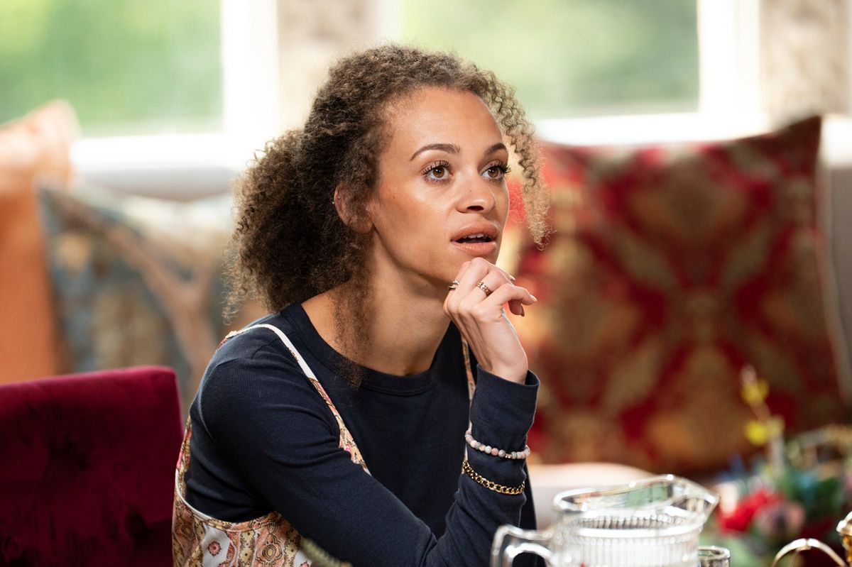 Roxy became the latest star to leave the competition in last night's episode