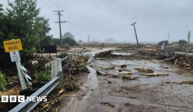 Rescuers try to reach people missing in landslides as rains wreak havoc in New Zealand - BBC
