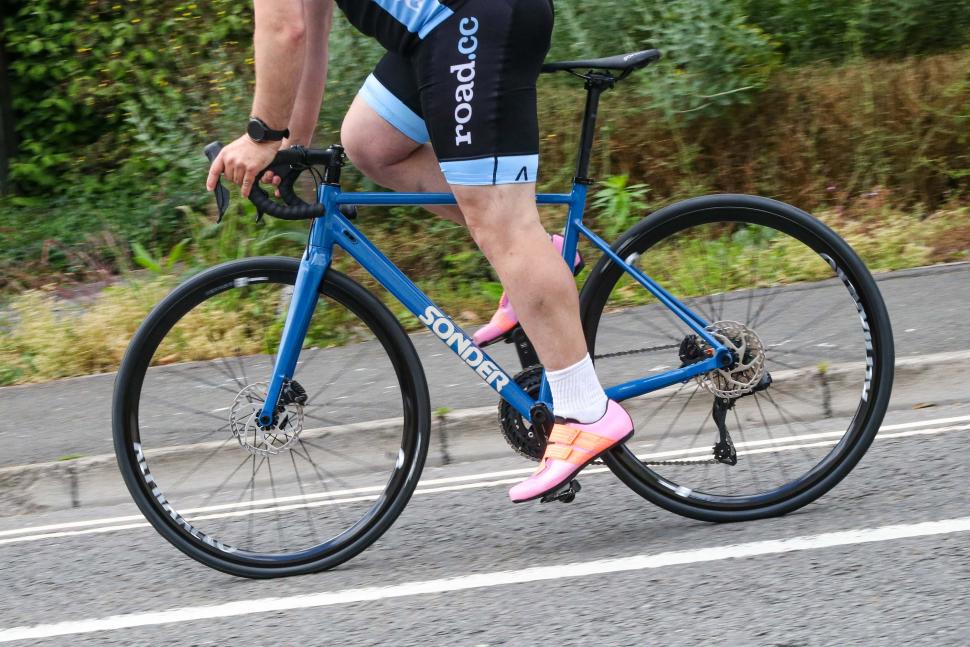 2024 2024 Sonder Prima Al 105 Di2 - riding 2.jpg