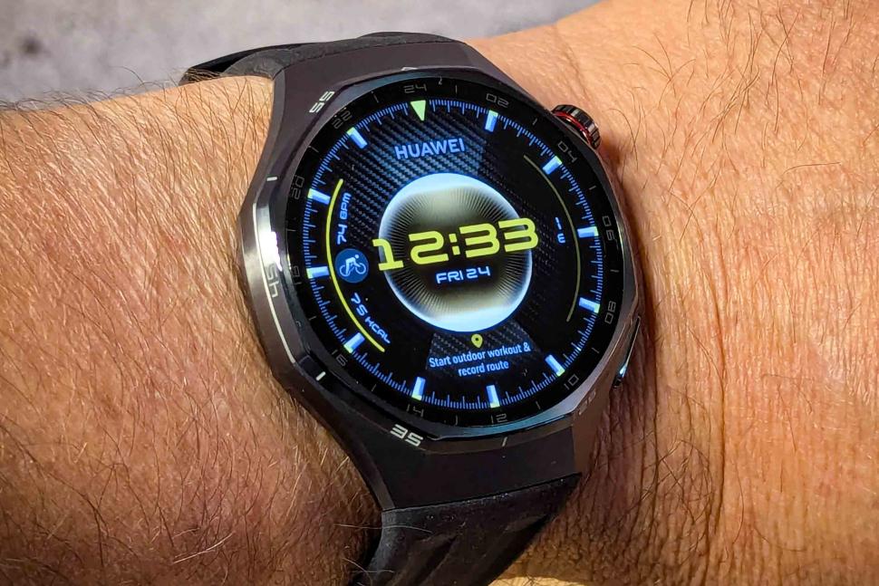 2025 Huawei Watch GT 6 Pro.jpg