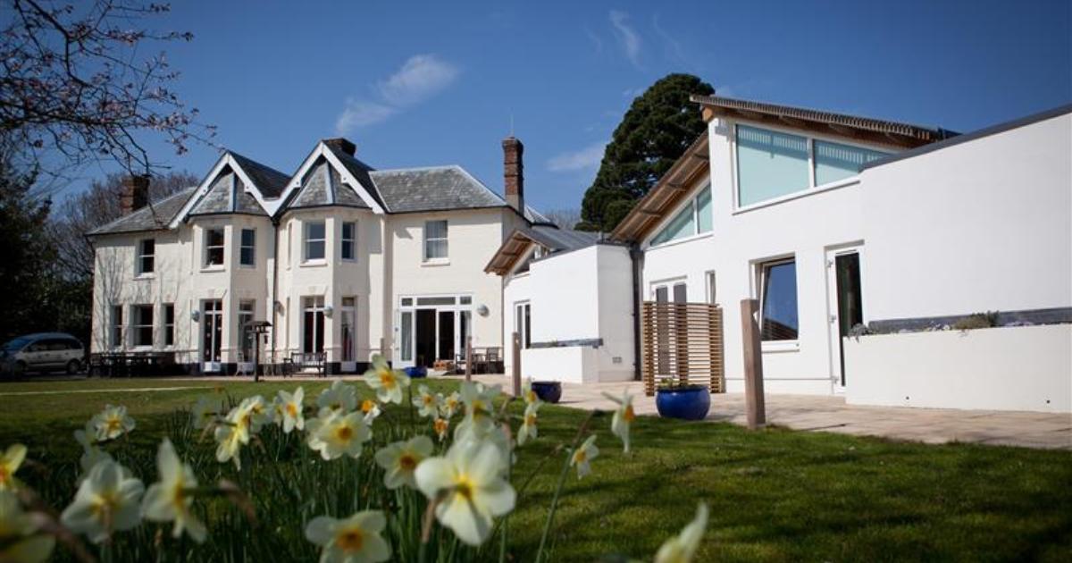 Oakhaven Hospice in Lymington rated 'outstanding' for care