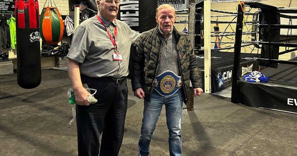 Boxing club owner Tommy O'Connor awarded peoples champion belt